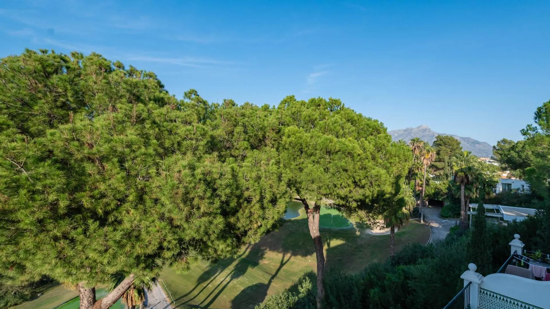 Magnifica Adosada La Quinta Golf Apartment Malaga