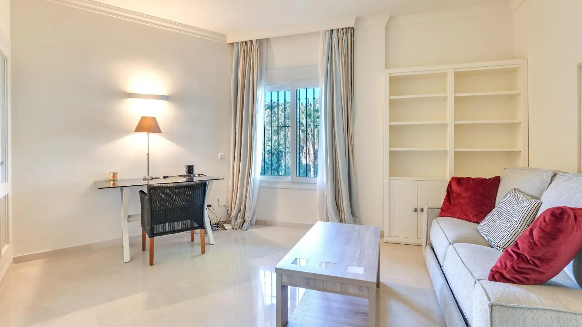 Magnifica Adosada La Quinta Golf Apartment Malaga